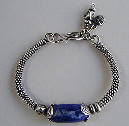 Bangle bracelet of Hill Tribe silver and Lapis Lazuli - by Vicky Jousan